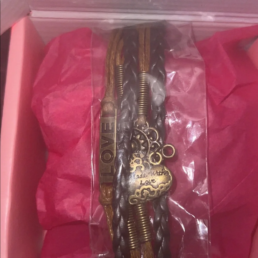 Beautiful bracelet. - Picture 1 of 4